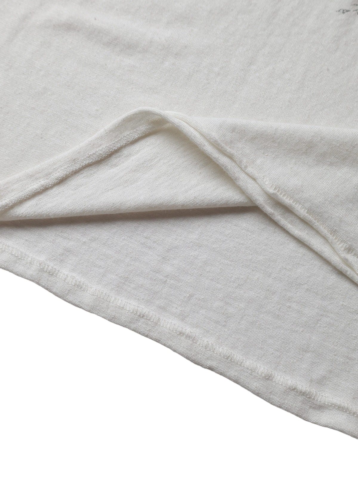 D5ove Vintage Print Cotton Linen T Shirt in White - Detail