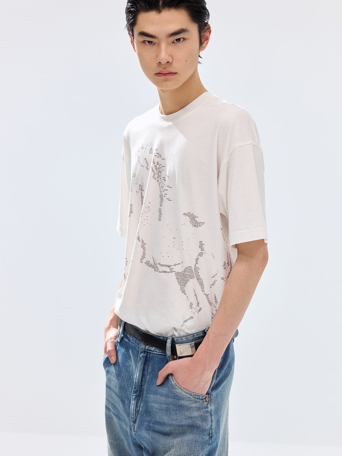 SIMPLE PROJECT Letter Horse Silhouette T Shirt in White - On Male Model