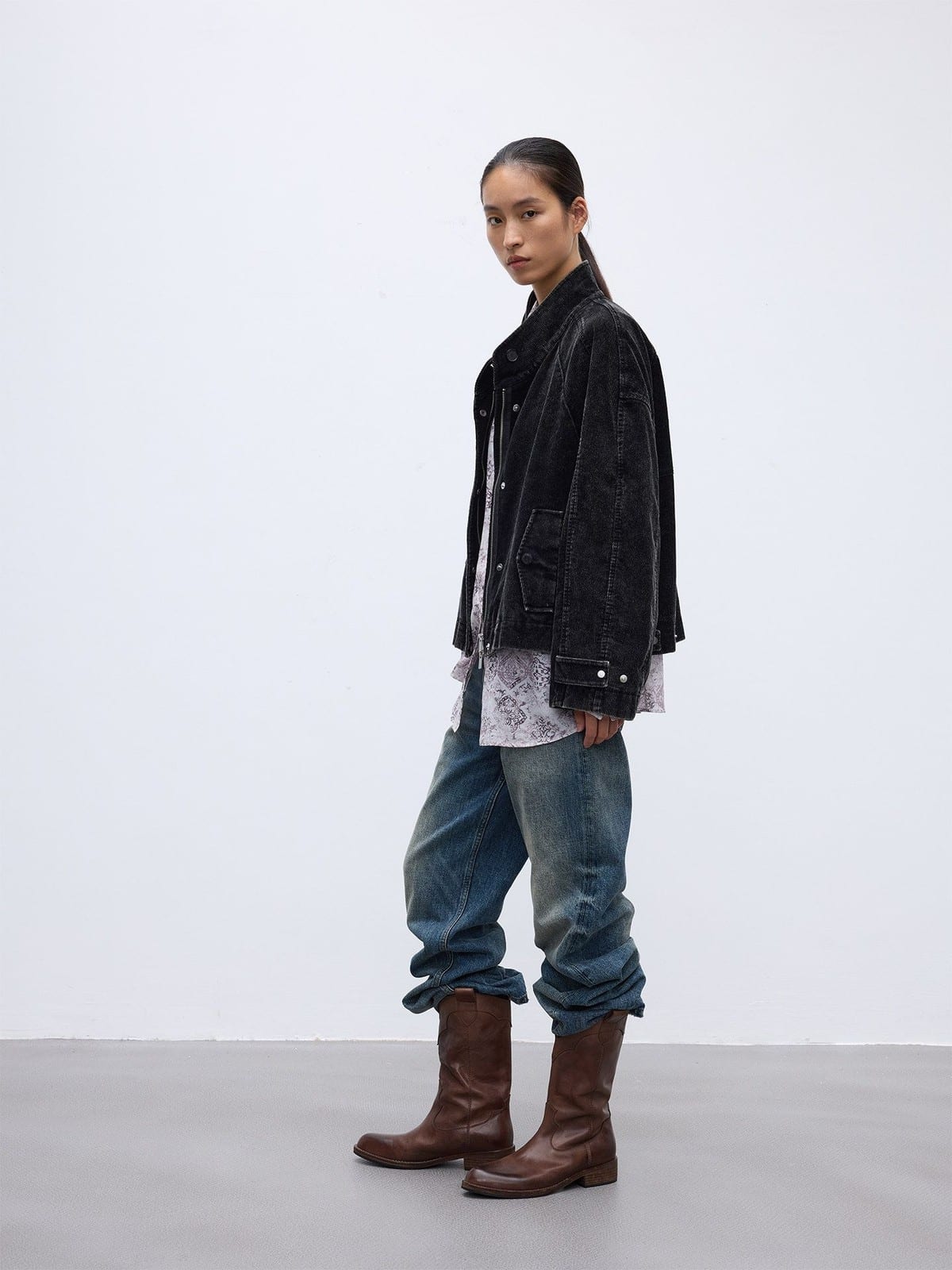 Random Piece Distressed Corduroy Cropped Jacket in Black - On Female Model