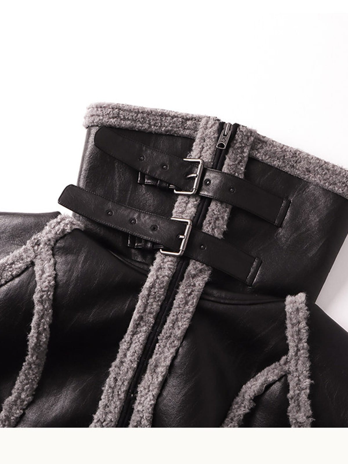 D5ove Faux Shearling High Collar Jacket in Black - Detail