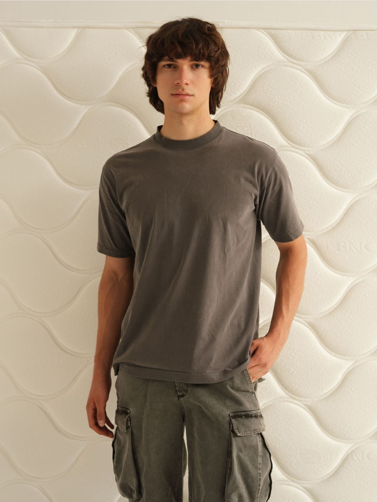 Retro21 Tubular Knit Brushed Cotton T Shirt in Gray - On Male Model