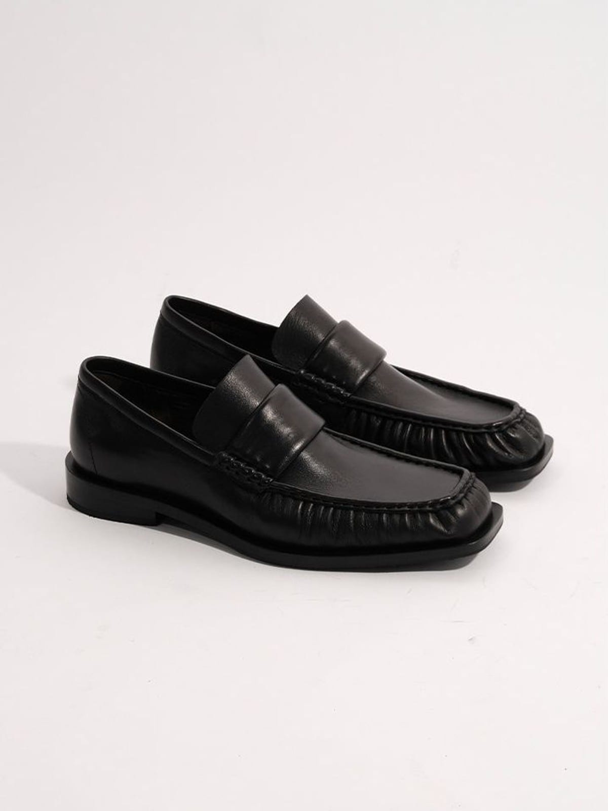 EIX GNOD Square Toe Pleated Lambskin Loafers in Black