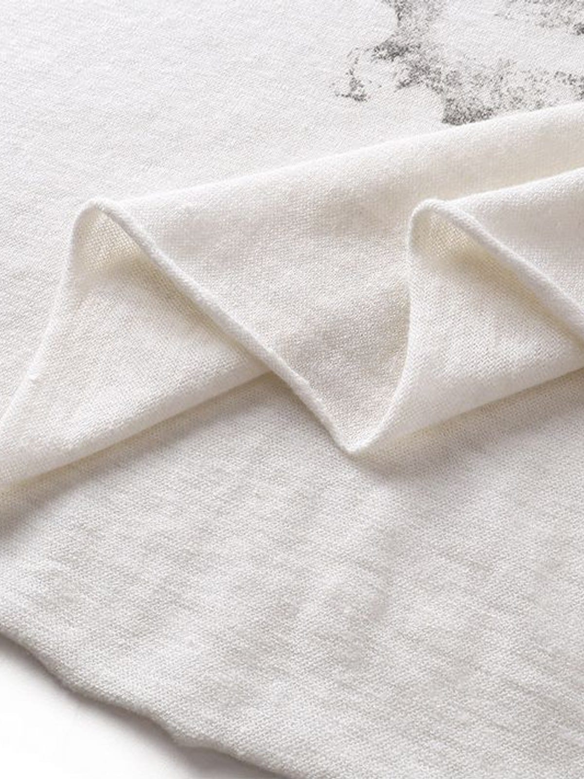 D5ove Mew York Graphic Hemp Blend T Shirt in White - Detail