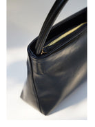 PANLULUPAN Waxed Cowhide Square Shoulder Bag in Black - Detail