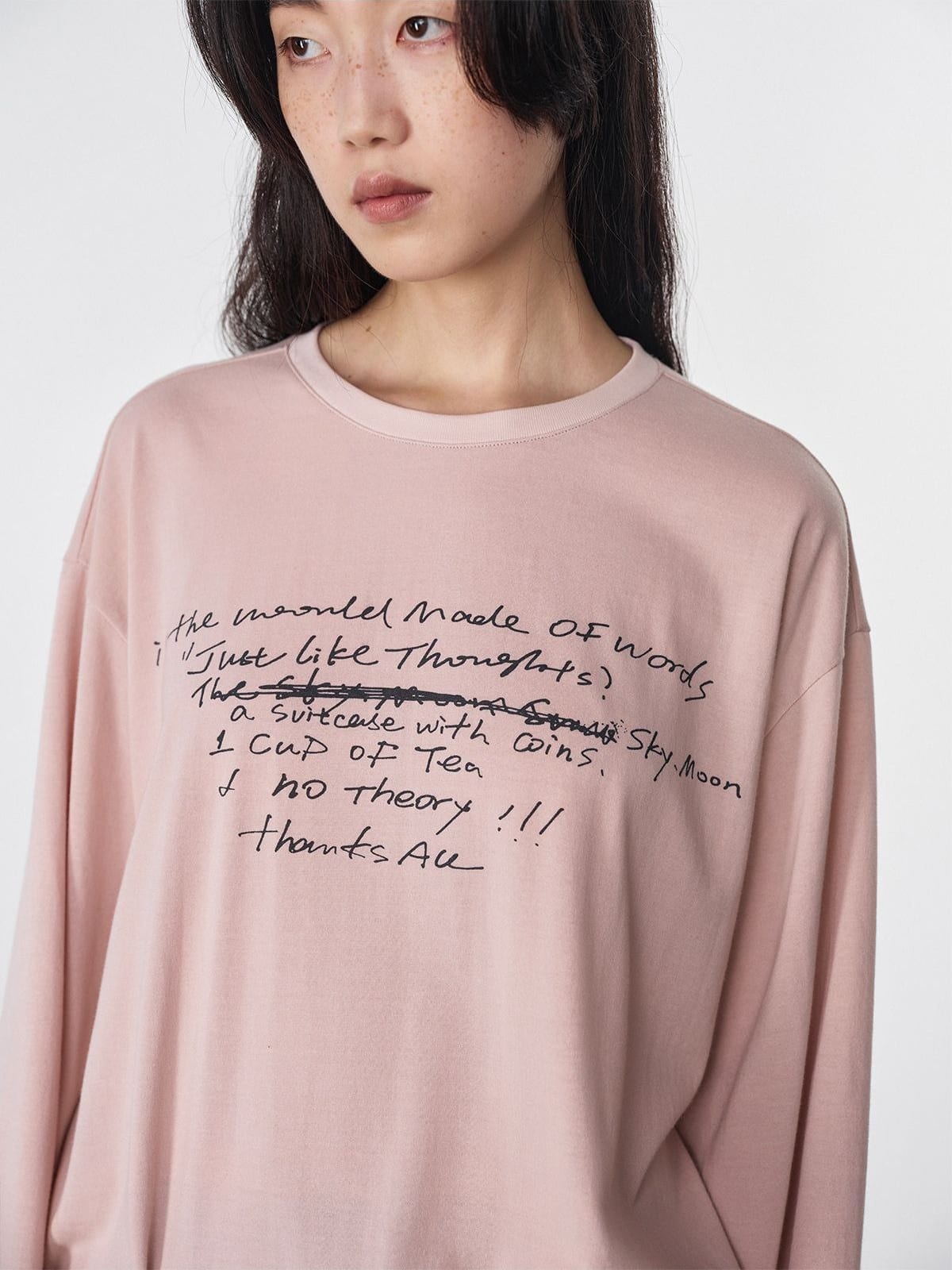 Random Piece Script Letter Print Cotton T Shirt in Pink - On Female Model