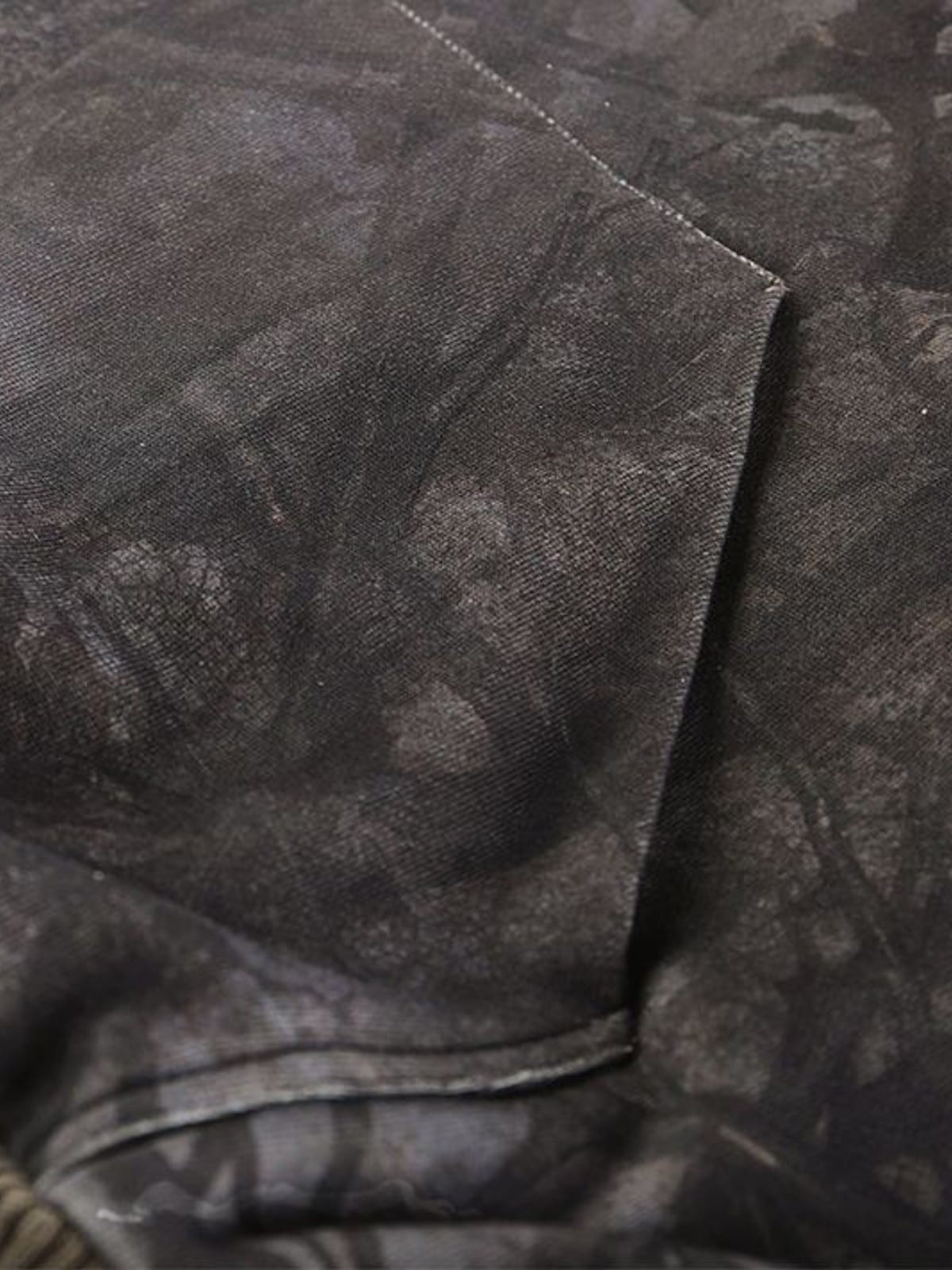 D5ove Distressed Forest Camo Hoodie in Gray - Detail