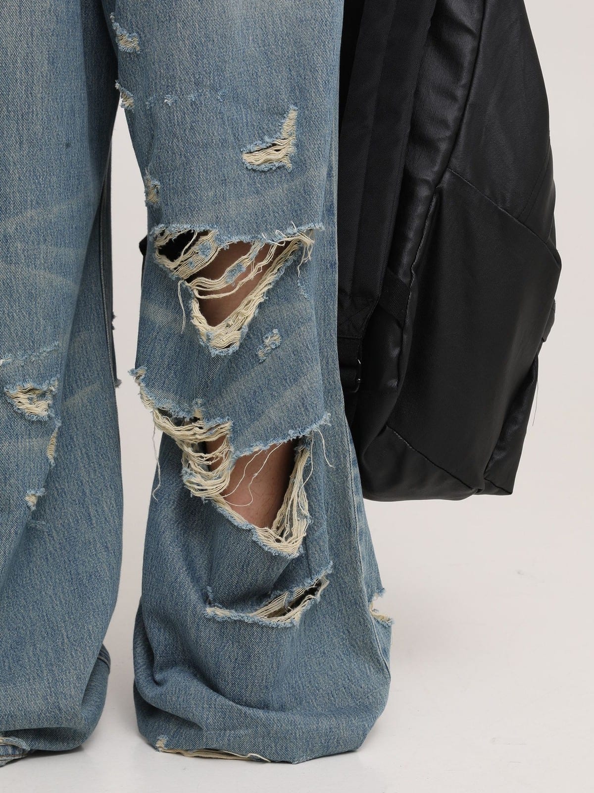 MASONPRINCE High Waisted Distressed Straight Leg Jeans in Blue - On Model