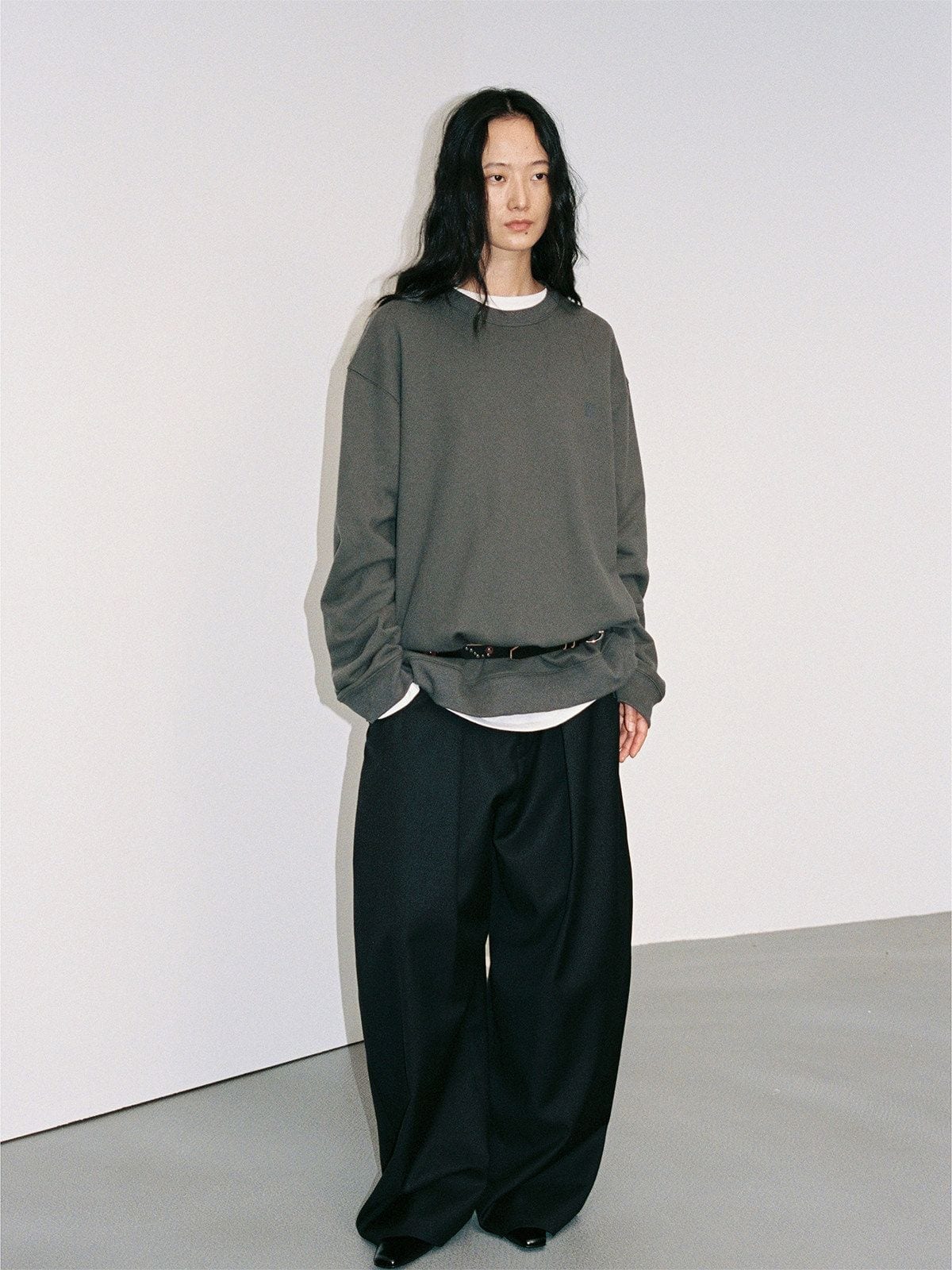 Random Piece Cotton Kapok Blend Crewneck Sweatshirt in Gray - On Female Model