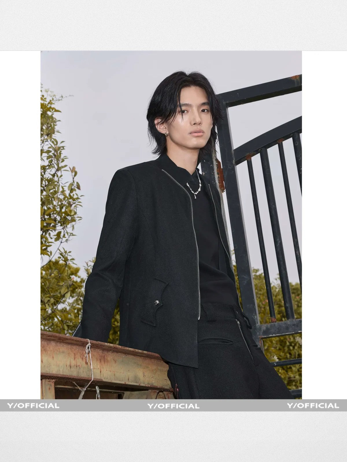 Y OFFICIAL Zip Stand Collar Jacket in Black - Lifestyle
