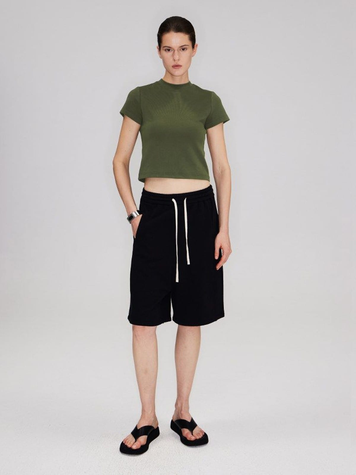 RARELY ALIKE Cropped Cotton Crew Neck T Shirt in Green - On Female Model