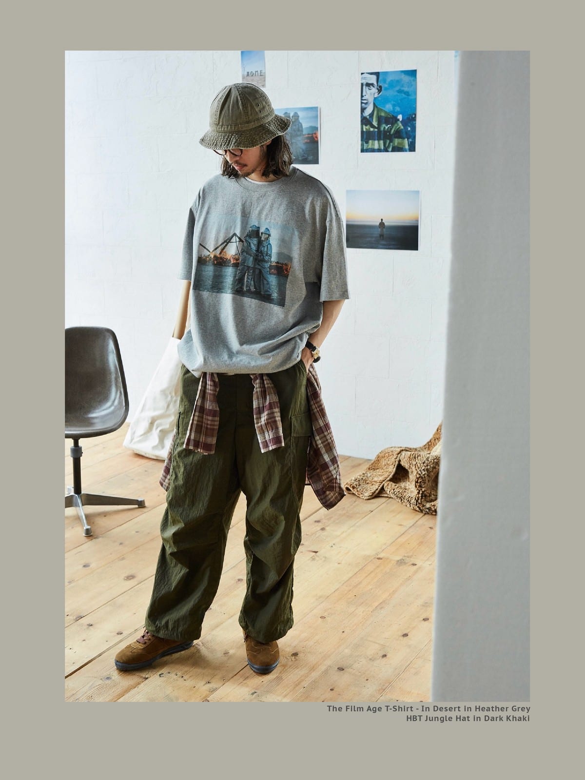 USAGE Vintage Photo Print Cotton T Shirt in Gray - On Male Model