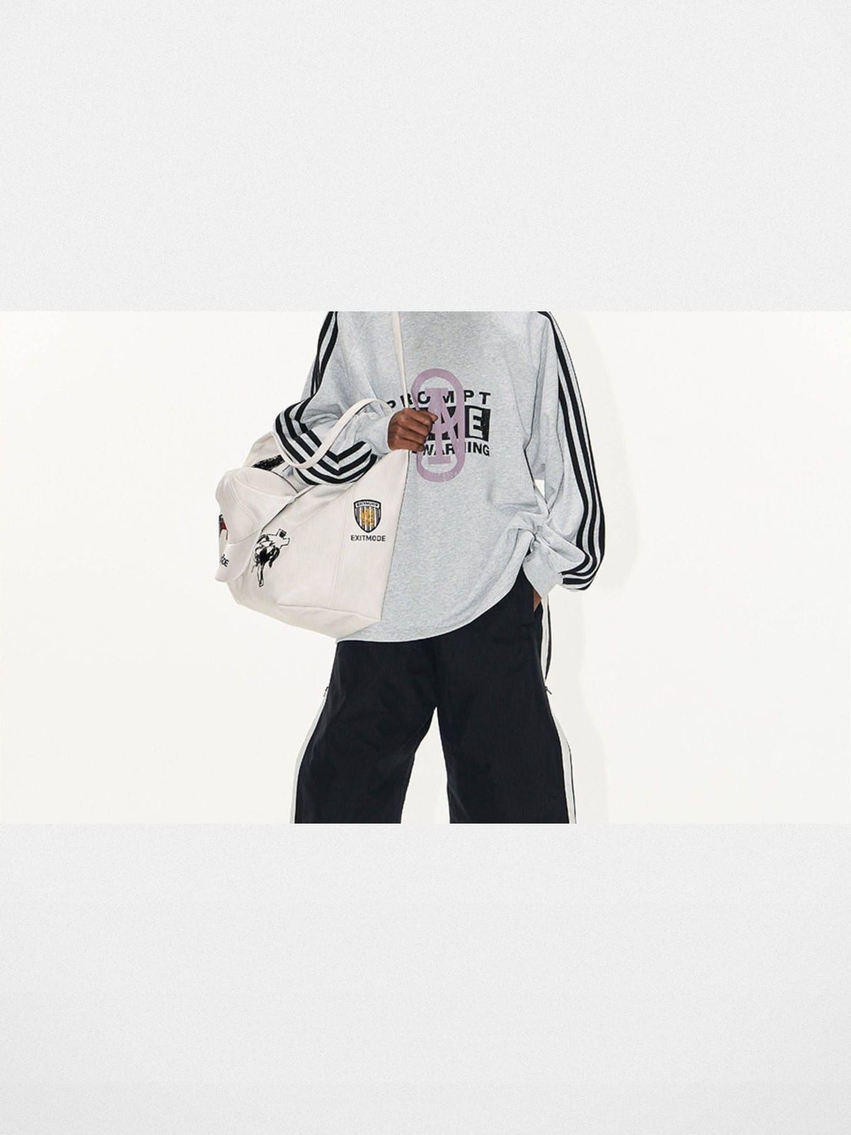 BLINDNOPLAN Color Block Graphic Raglan Sweatshirt in Gray - On Model