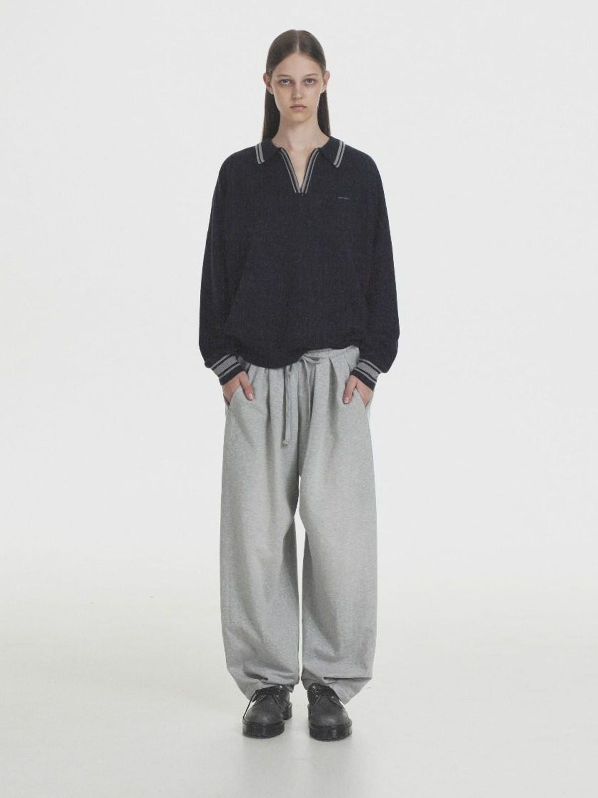 MASONPRINCE Wide Leg Inverted Pleat Sweatpants in Gray - On Female Model