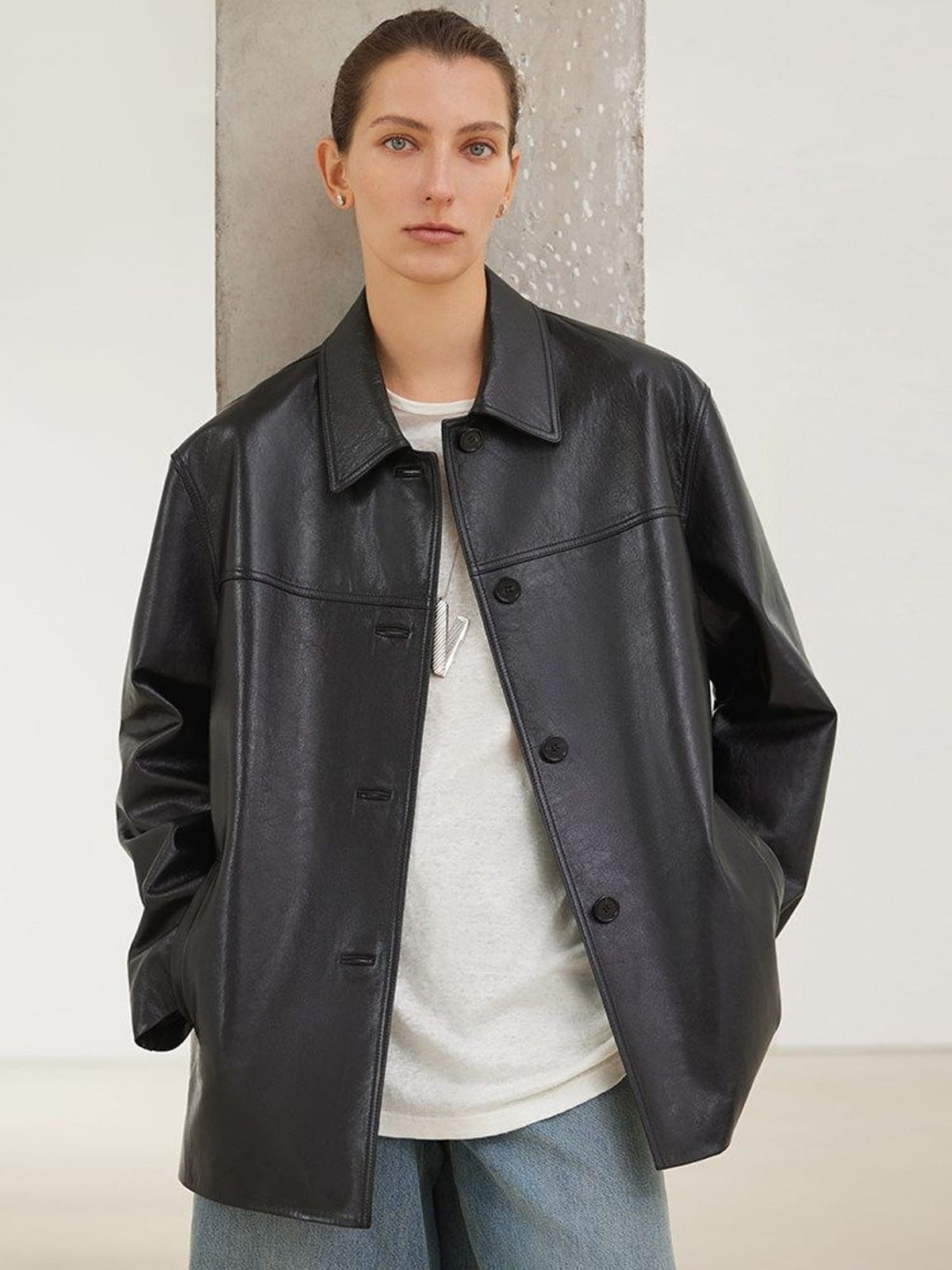MSBEAST Oversized Lapel Sheepskin Jacket in Black - On Female Model